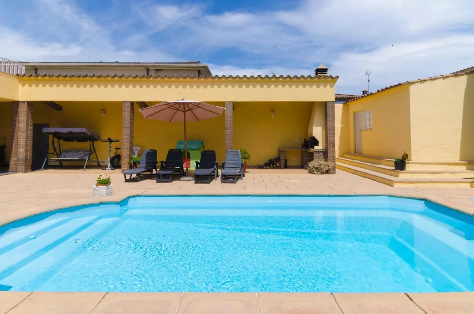 Catalunya Casas Off The Beaten Path Oasis Near Lake! Usall Villa